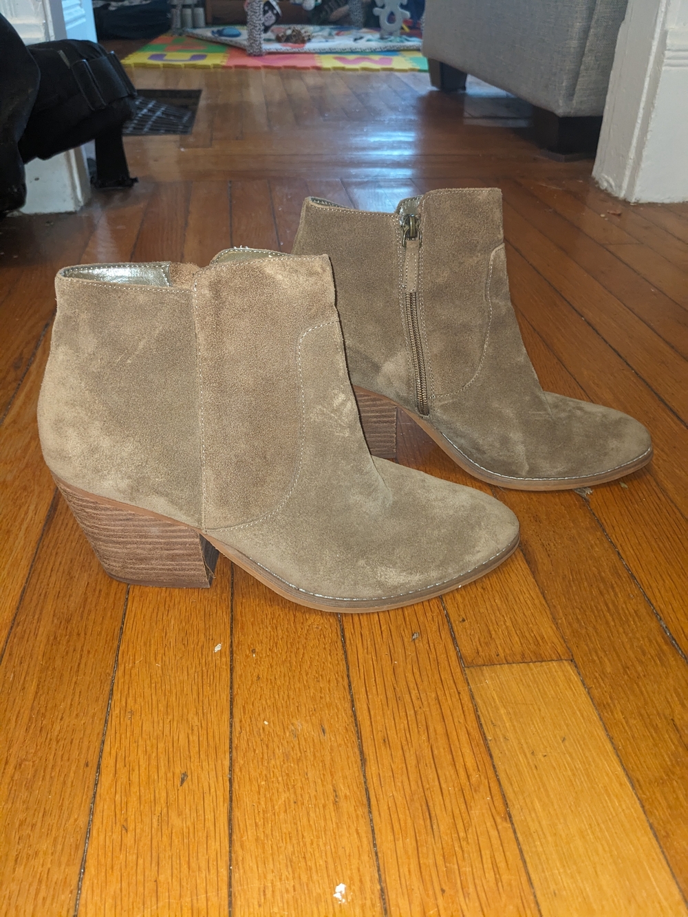Treasure & Bond Winsor Block Heel Bootie Suede Ankle Taupe Women's Heel Sz 9